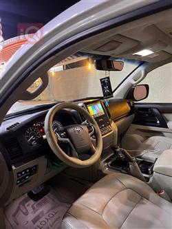 تويوتا لاندكروزر